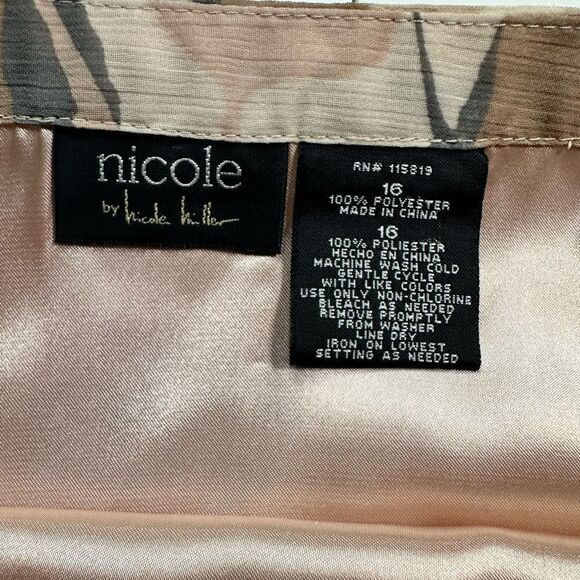 EUC Nicole Miller Women’s Tan Above Knee Ruffle Bottom Lined Skirt - Size 16 - Picture 4 of 6